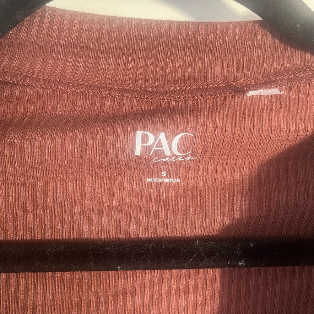 PacSun Ribbed Crop Top - Picture 2 of 2
